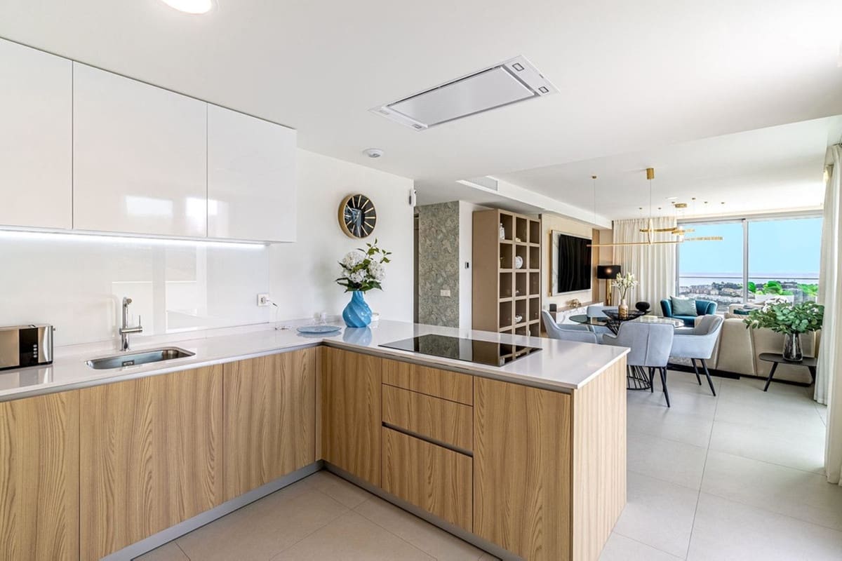 2 bedroom Apartment for sale in La Cala de Mijas with garage - € 895,000 (Ref: 10041878)