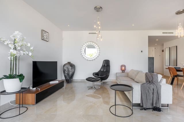 3 soveværelse Lejlighed til salg i Cabopino, Marbella med swimmingpool - € 850.000 (Ref: 10041879)