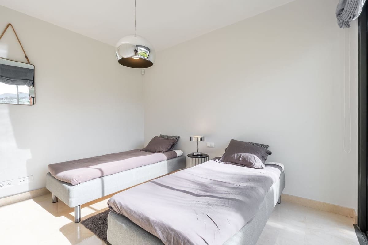 3 makuuhuone Huoneisto myytävänä paikassa Cabopino mukana uima-altaan - 850 000 € (Ref: 10041879)