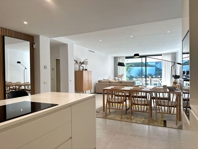 2 bedroom Apartment for sale in Cabopino, Marbella with pool garage - € 850,000 (Ref: 10041880)