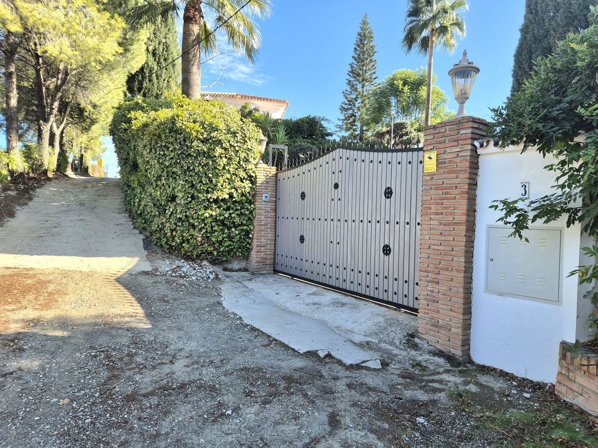 4 chambre Villa/Maison à vendre à Coin avec piscine garage - 795 000 € (Ref: 10041882)