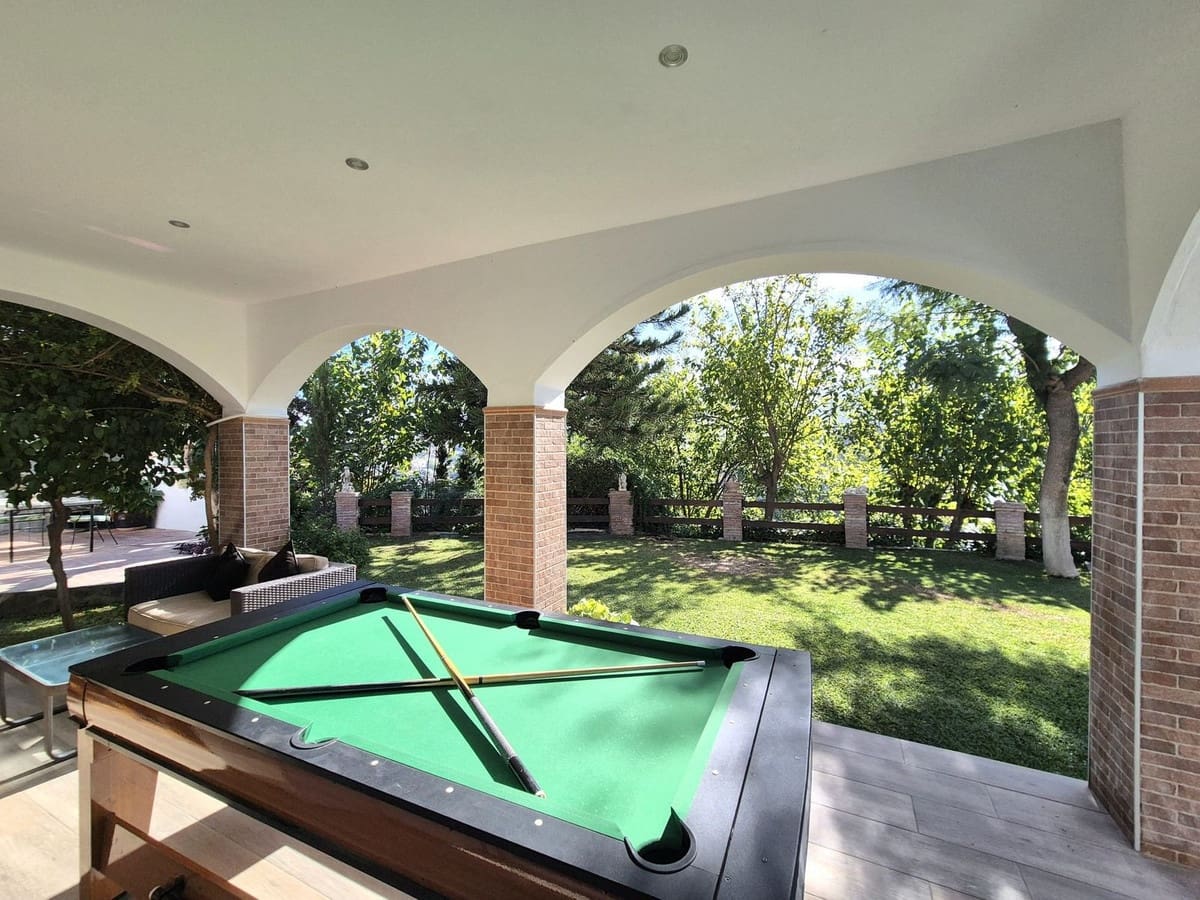 4 chambre Villa/Maison à vendre à Coin avec piscine garage - 795 000 € (Ref: 10041882)