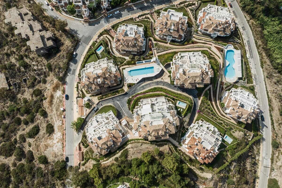 7 bedroom Apartment for sale in Aloha Golf with pool garage - € 4,300,000 (Ref: 10041886)