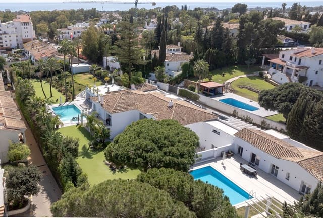 6 sypialnia Willa na sprzedaż w Atalaya-Isdabe, Estepona z basenem garażem - 4 200 000 € (Ref: 10041887)