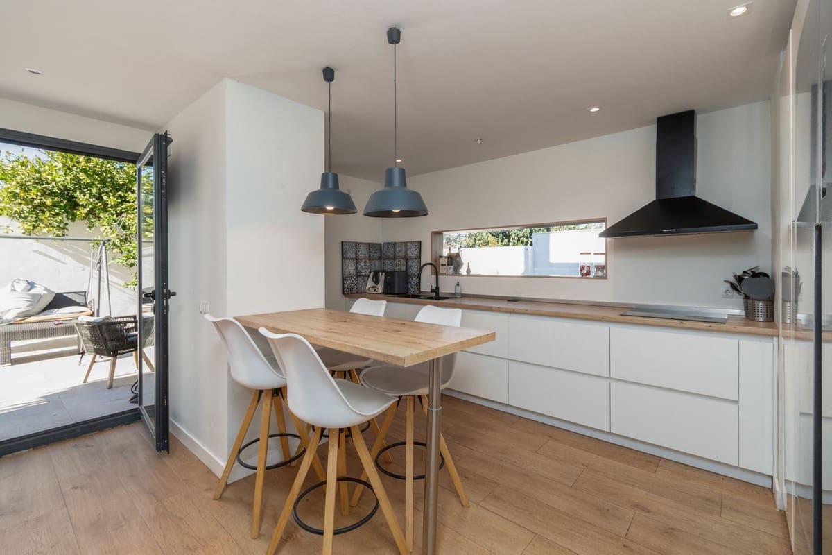 7 soveværelse Villa til salg i Alhaurin de la Torre med swimmingpool garage - € 1.250.000 (Ref: 10041893)