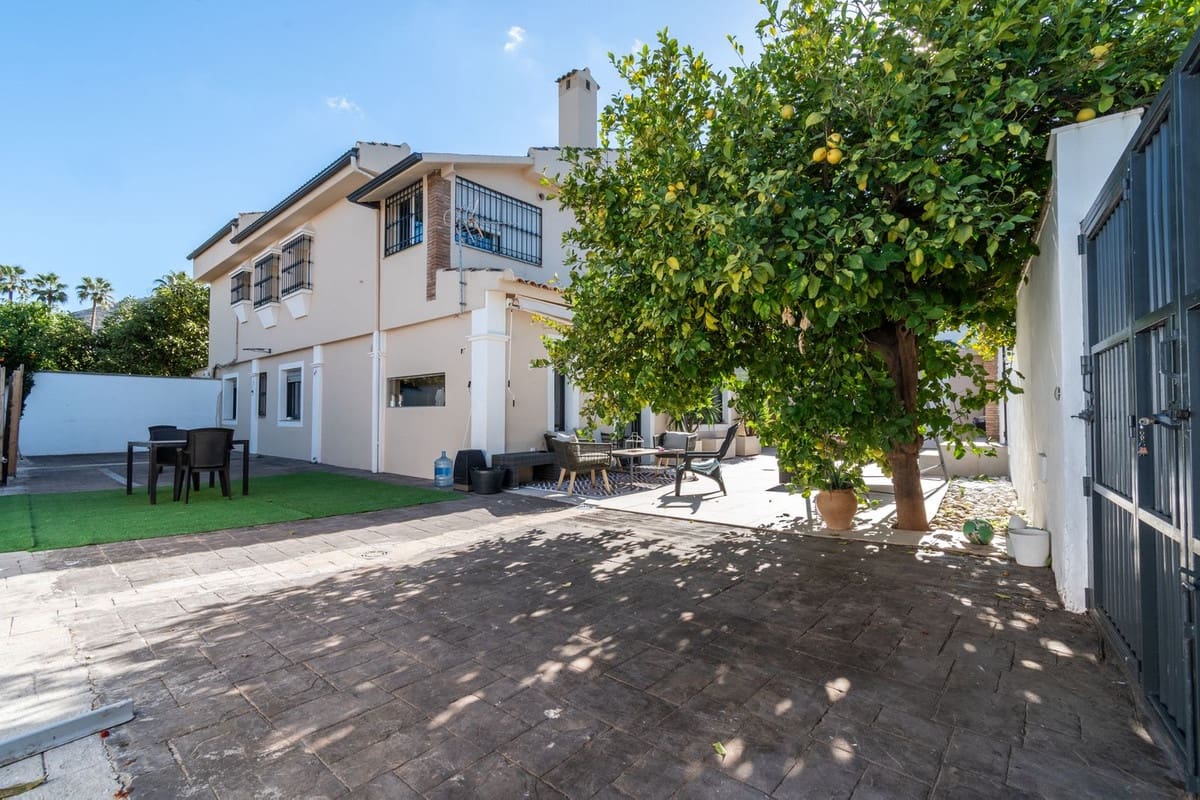 7 soveværelse Villa til salg i Alhaurin de la Torre med swimmingpool garage - € 1.250.000 (Ref: 10041893)