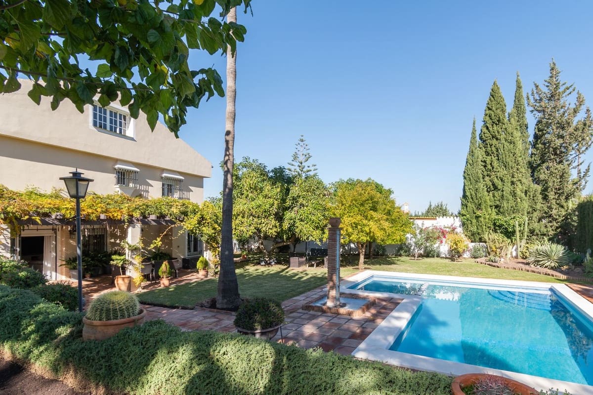 7 soveværelse Villa til salg i Alhaurin de la Torre med swimmingpool garage - € 1.250.000 (Ref: 10041893)