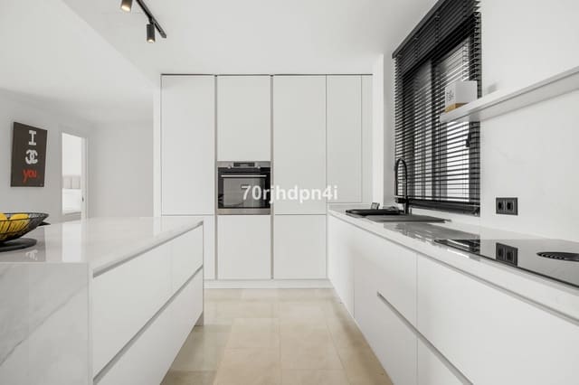 3 chambre Appartement à vendre à Estepona - 750 000 € (Ref: 10042029)
