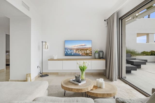 3 chambre Appartement à vendre à Estepona - 750 000 € (Ref: 10042029)