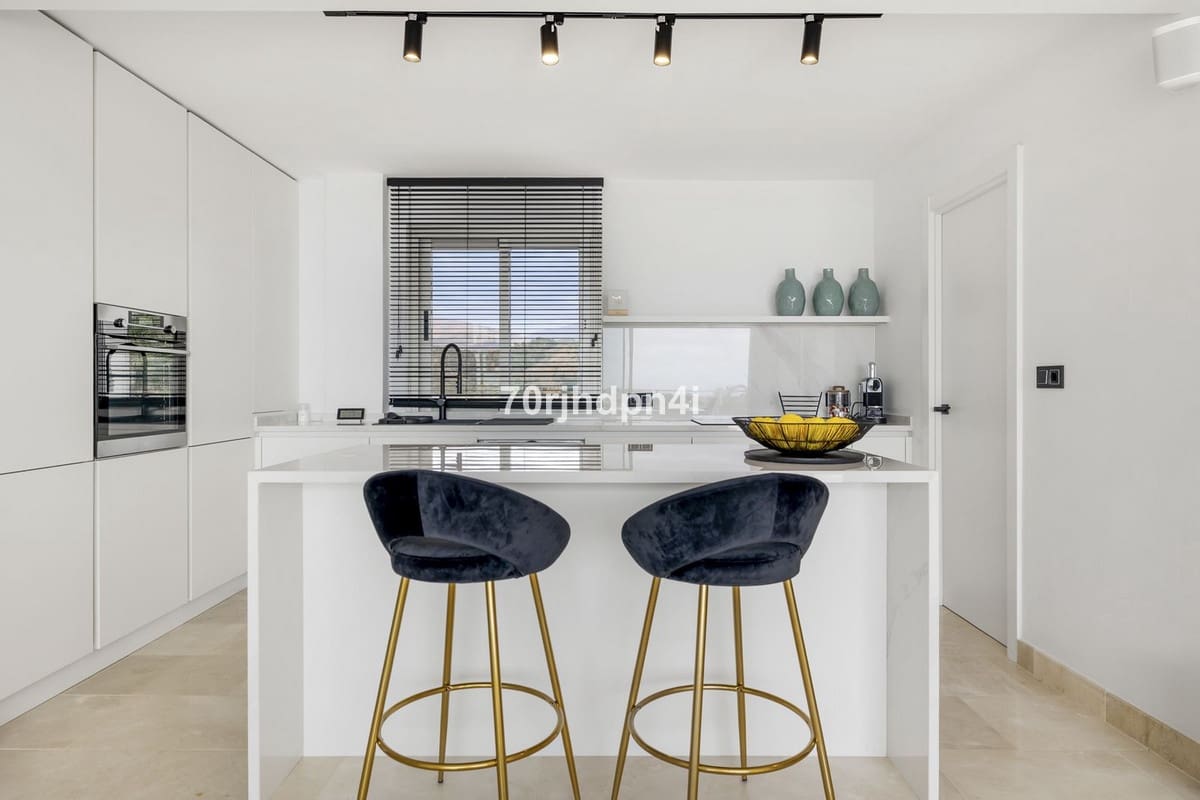 3 makuuhuone Huoneisto myytävänä paikassa Estepona - 750 000 € (Ref: 10042029)