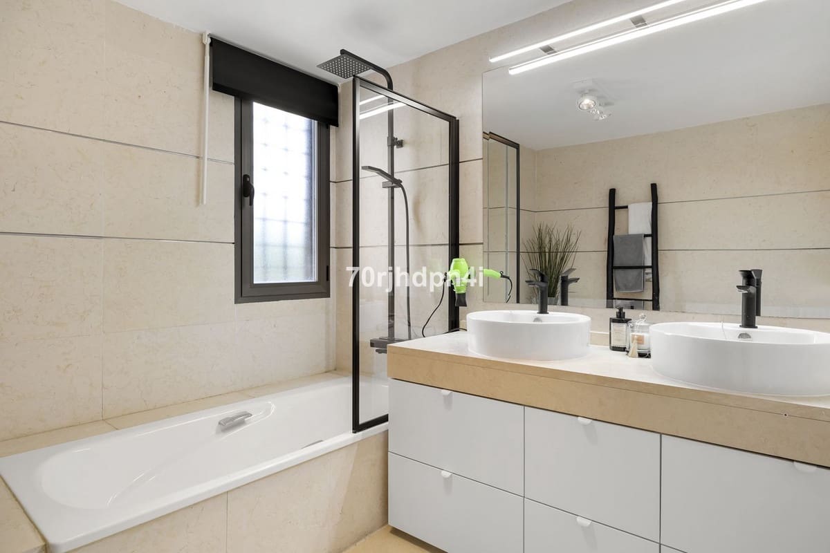 3 makuuhuone Huoneisto myytävänä paikassa Estepona - 750 000 € (Ref: 10042029)