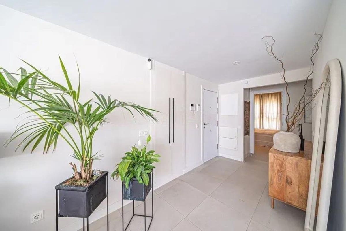 3 soveværelse Lejlighed til salg i Estepona med swimmingpool - € 695.000 (Ref: 10060624)