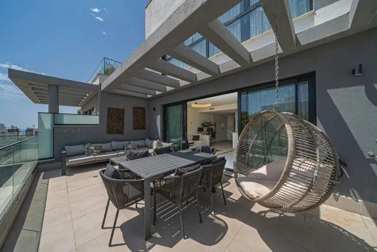 3 soveværelse Lejlighed til salg i Estepona med swimmingpool - € 695.000 (Ref: 10060624)