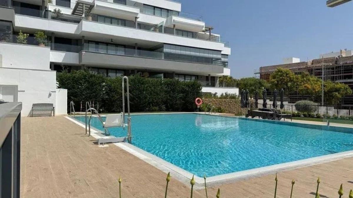 3 soveværelse Lejlighed til salg i Estepona med swimmingpool - € 695.000 (Ref: 10060624)