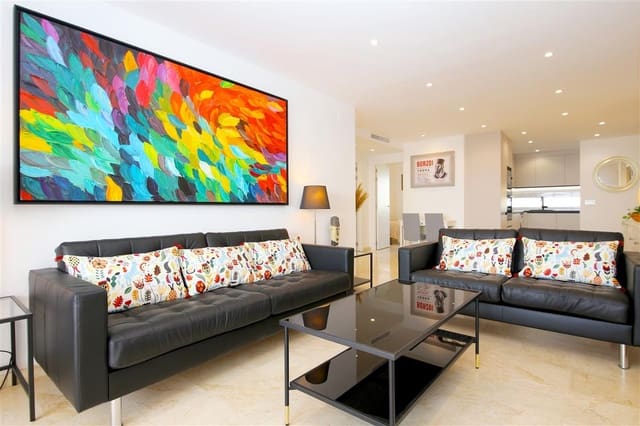 2 slaapkamer Appartement te koop in Estepona met garage - € 749.000 (Ref: 10064934)