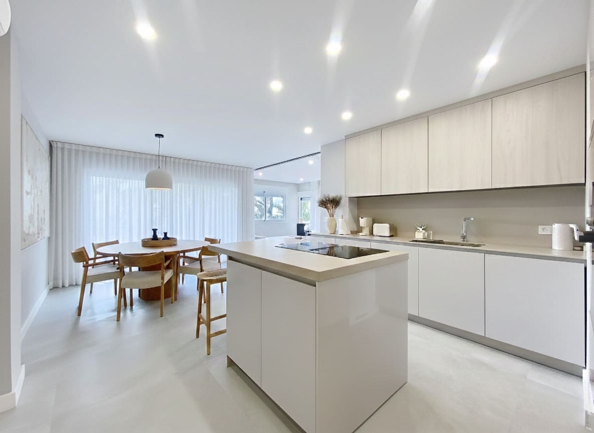 2 sypialnia Apartament na sprzedaż w Estepona - 889 000 € (Ref: 10065112)
