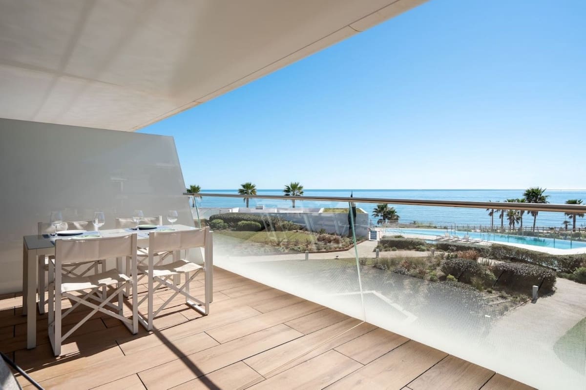 2 chambre Appartement à vendre à Estepona avec piscine garage - 888 000 € (Ref: 10065114)