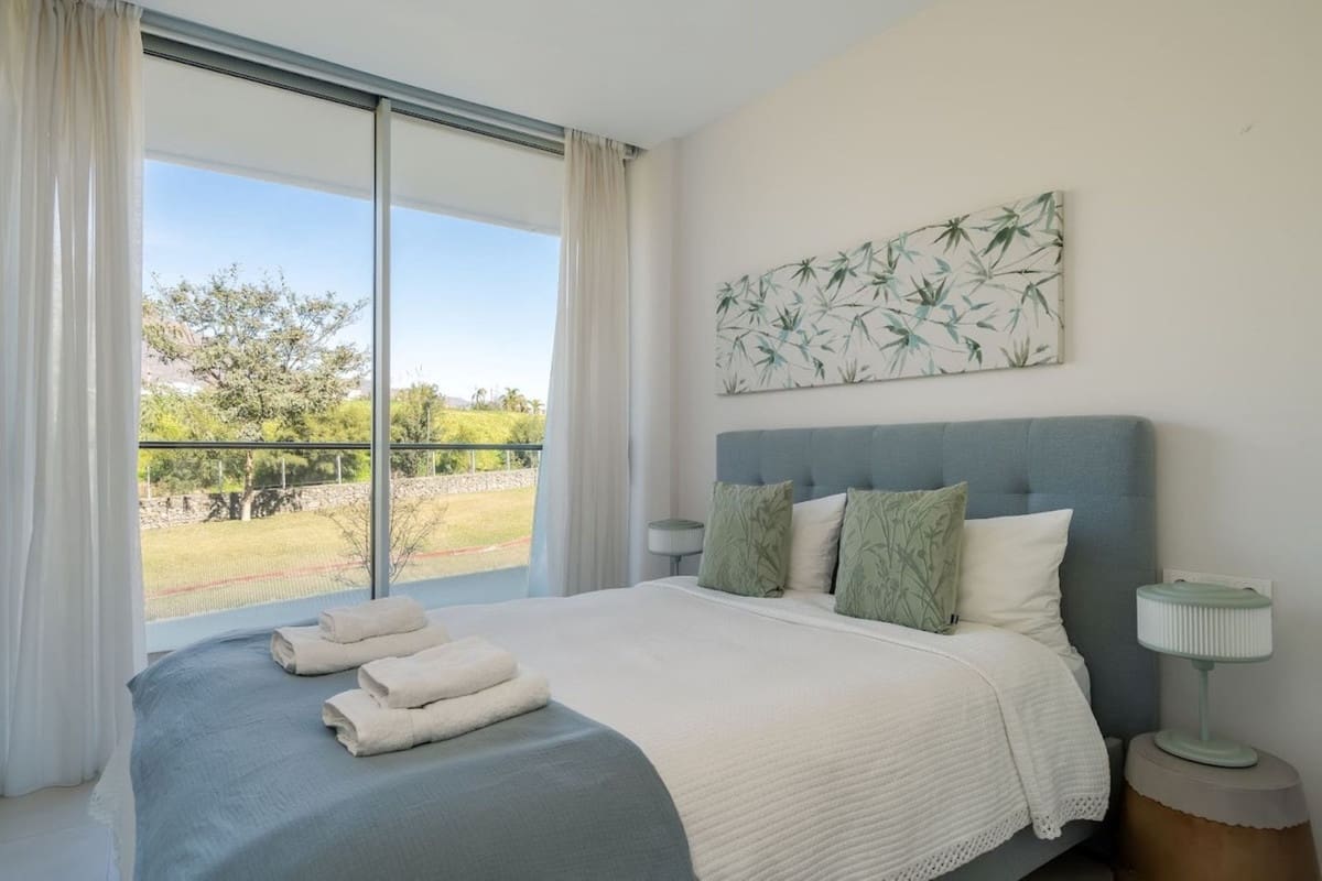 2 chambre Appartement à vendre à Estepona avec piscine garage - 888 000 € (Ref: 10065114)