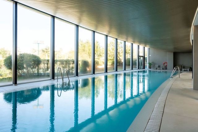 2 slaapkamer Appartement te koop in Estepona met zwembad garage - € 888.000 (Ref: 10065114)