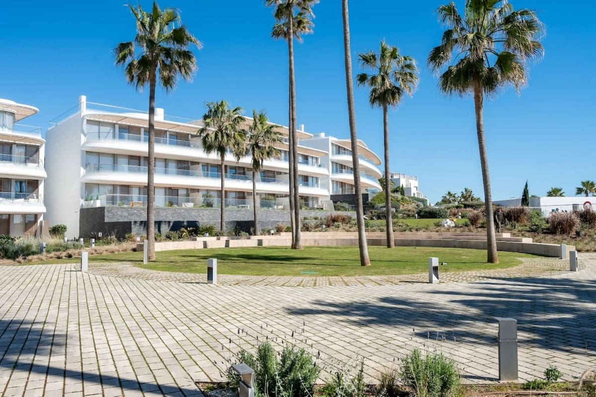 2 chambre Appartement à vendre à Estepona avec piscine garage - 888 000 € (Ref: 10065114)