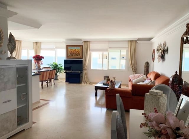 2 sypialnia Apartament na sprzedaż w Estepona z basenem garażem - 880 000 € (Ref: 10065115)