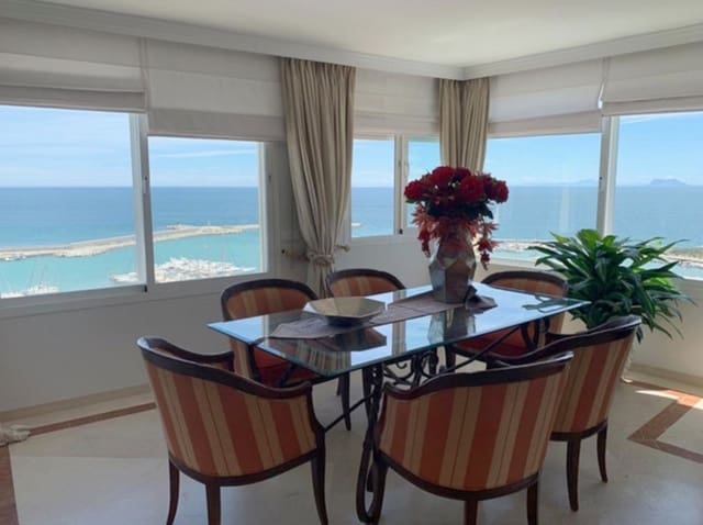2 sypialnia Apartament na sprzedaż w Estepona z basenem garażem - 880 000 € (Ref: 10065115)