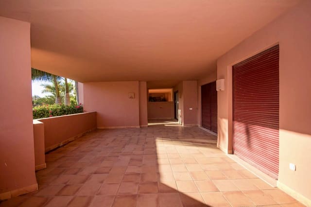 4 Zimmer Apartment zu verkaufen in New Golden Mile, Estepona mit Pool Garage - 845.000 € (Ref: 10065116)