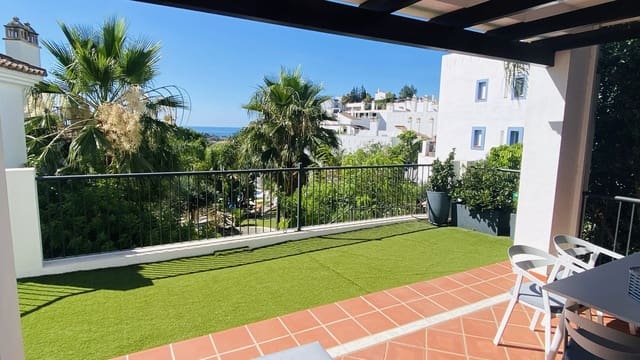 3 makuuhuone Huoneisto myytävänä paikassa El Paraiso, Estepona mukana uima-altaan 
autotalli - 619 000 € (Ref: 10073022)