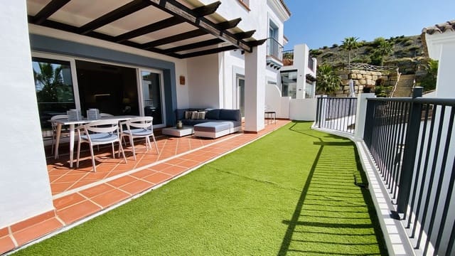 3 makuuhuone Huoneisto myytävänä paikassa El Paraiso, Estepona mukana uima-altaan 
autotalli - 619 000 € (Ref: 10073022)