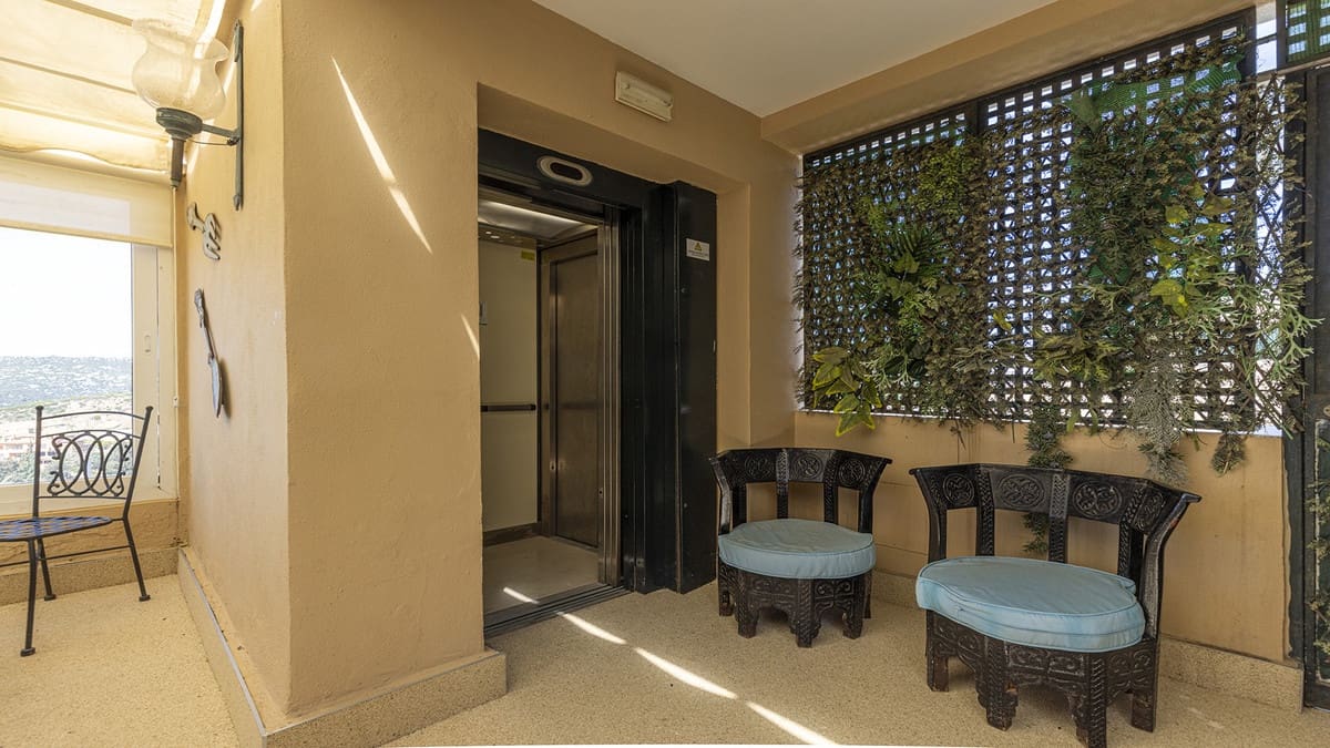3 Zimmer Apartment zu verkaufen in Casares mit Pool Garage - 560.000 € (Ref: 10073023)