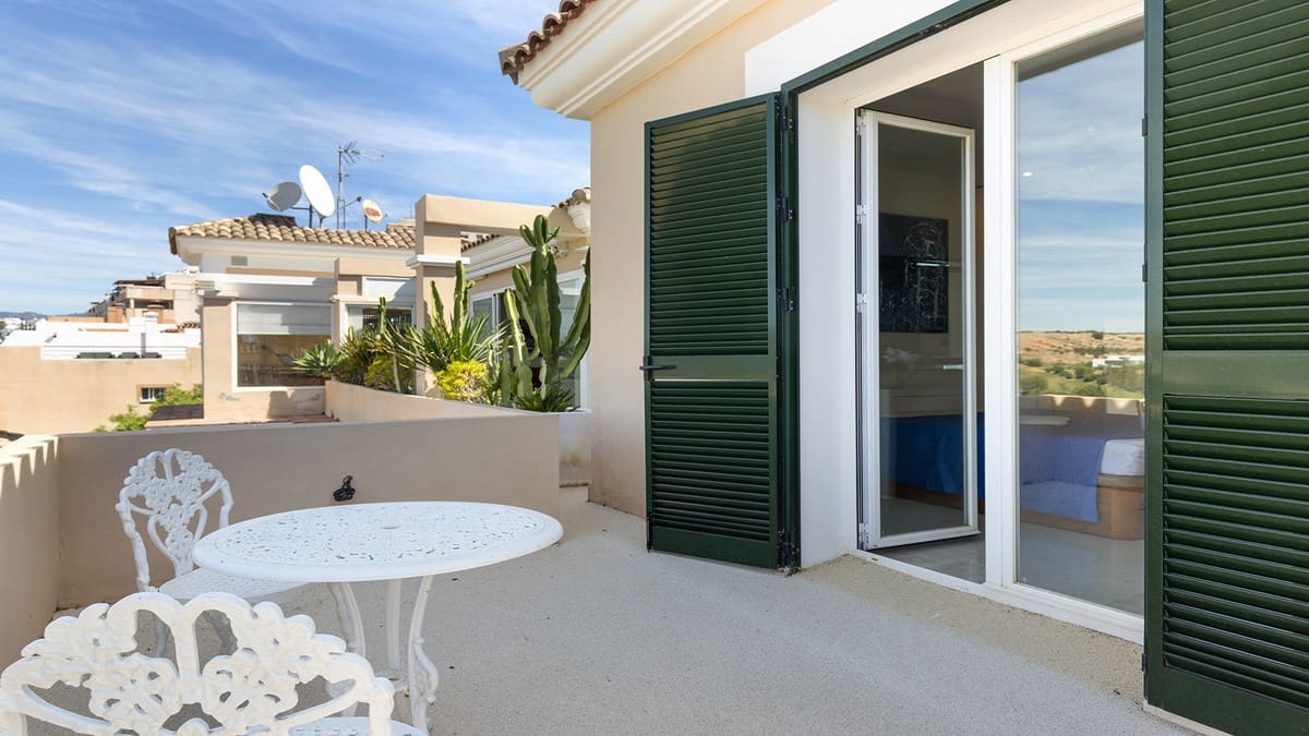 3 Zimmer Apartment zu verkaufen in Casares mit Pool Garage - 560.000 € (Ref: 10073023)