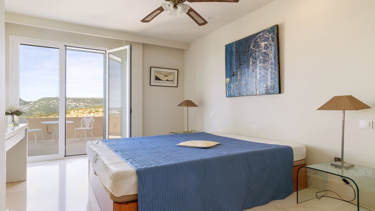 3 Zimmer Apartment zu verkaufen in Casares mit Pool Garage - 560.000 € (Ref: 10073023)