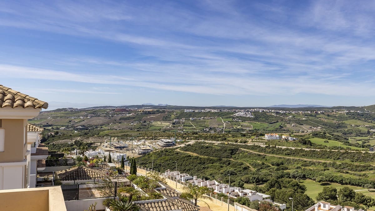 3 Zimmer Apartment zu verkaufen in Casares mit Pool Garage - 560.000 € (Ref: 10073023)