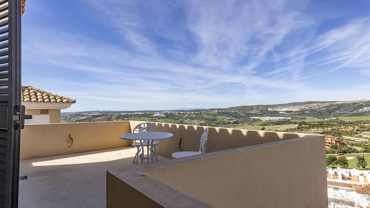 3 Zimmer Apartment zu verkaufen in Casares mit Pool Garage - 560.000 € (Ref: 10073023)