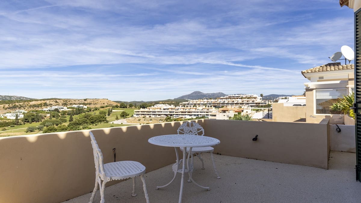 3 Zimmer Apartment zu verkaufen in Casares mit Pool Garage - 560.000 € (Ref: 10073023)