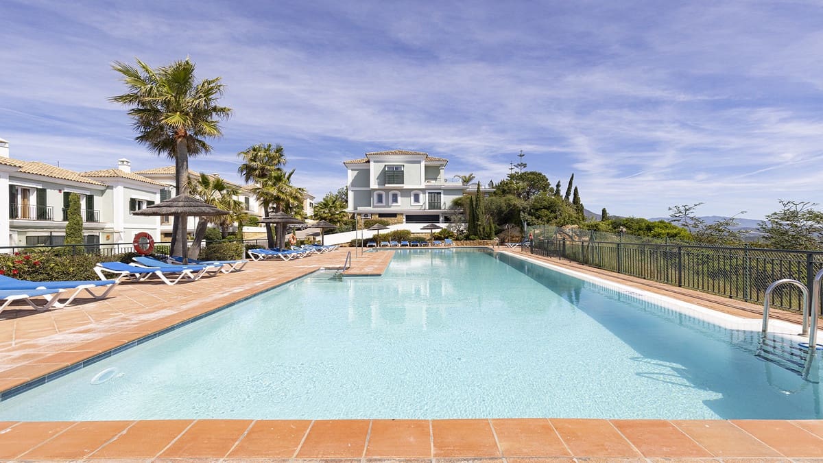 3 Zimmer Apartment zu verkaufen in Casares mit Pool Garage - 560.000 € (Ref: 10073023)