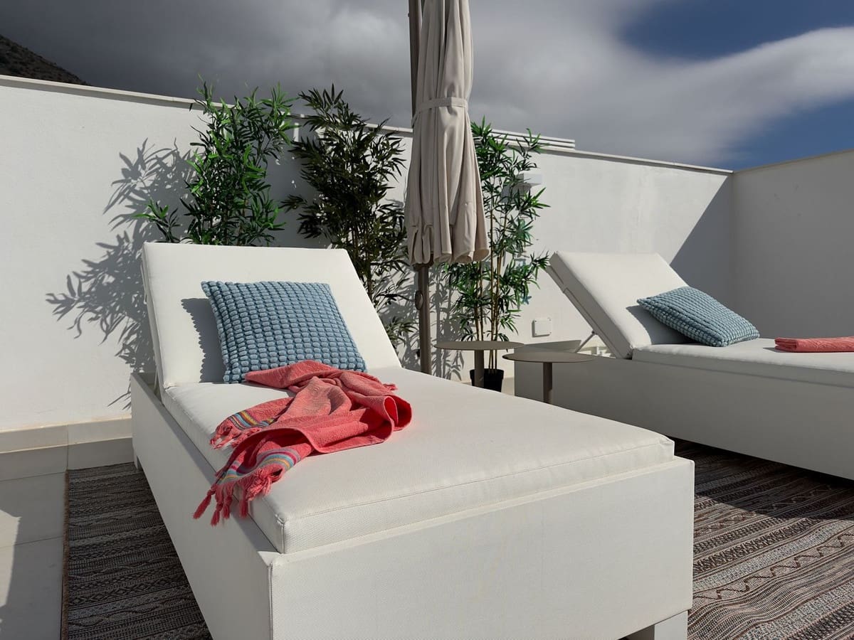 2 Zimmer Apartment zu verkaufen in Fuengirola mit Pool Garage - 899.000 € (Ref: 10073026)