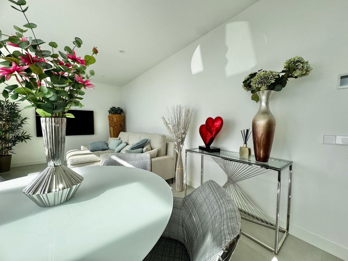 2 Zimmer Apartment zu verkaufen in Fuengirola mit Pool Garage - 899.000 € (Ref: 10073026)
