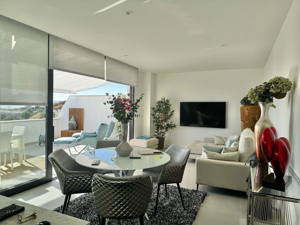2 Zimmer Apartment zu verkaufen in Fuengirola mit Pool Garage - 899.000 € (Ref: 10073026)