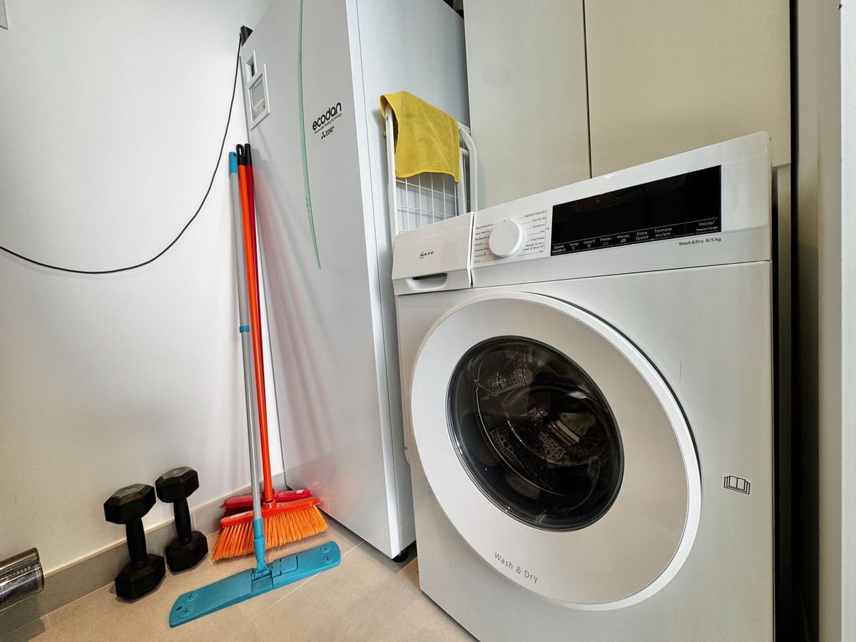 2 Zimmer Apartment zu verkaufen in Fuengirola mit Pool Garage - 899.000 € (Ref: 10073026)