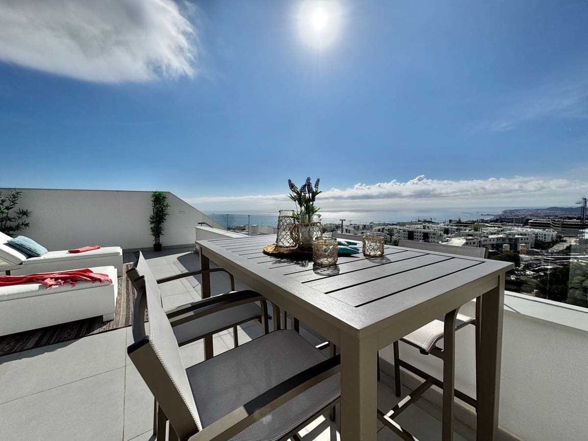 2 Zimmer Apartment zu verkaufen in Fuengirola mit Pool Garage - 899.000 € (Ref: 10073026)