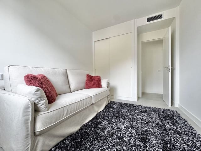 2 Zimmer Apartment zu verkaufen in Fuengirola mit Pool Garage - 899.000 € (Ref: 10073026)