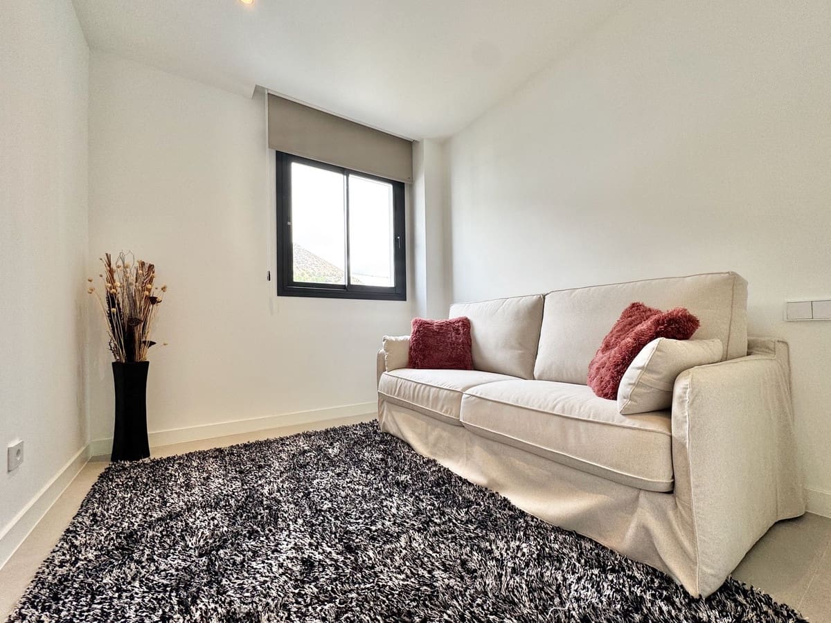 2 Zimmer Apartment zu verkaufen in Fuengirola mit Pool Garage - 899.000 € (Ref: 10073026)
