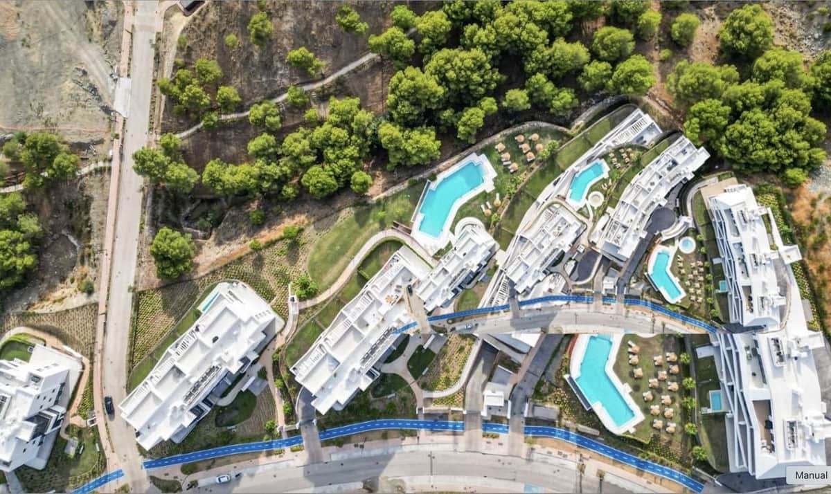 2 Zimmer Apartment zu verkaufen in Fuengirola mit Pool Garage - 899.000 € (Ref: 10073026)