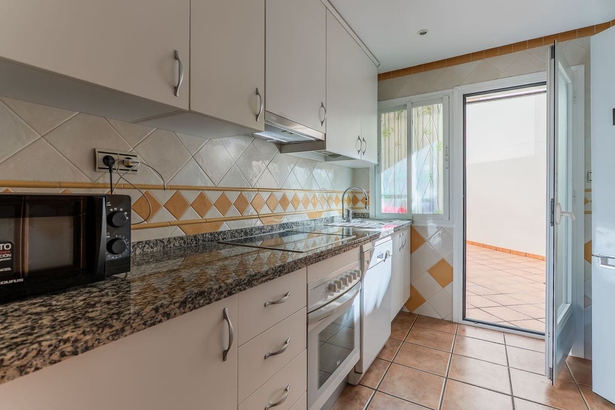 Casa de 3 habitaciones en El Rosario en venta con piscina garaje - 790.000 € (Ref: 10073027)