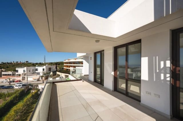 2 bedroom Apartment for sale in Fuengirola with pool garage - € 995,000 (Ref: 10073030)