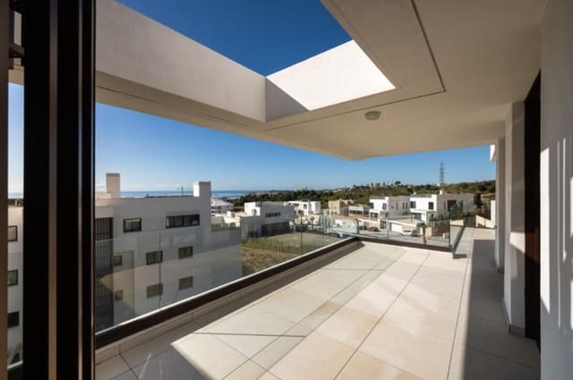 2 bedroom Apartment for sale in Fuengirola with pool garage - € 995,000 (Ref: 10073030)