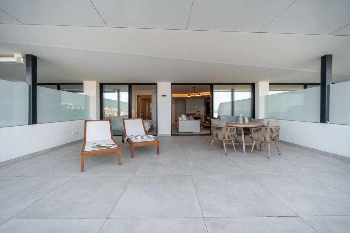 2 Zimmer Apartment zu verkaufen in Fuengirola mit Pool Garage - 995.000 € (Ref: 10073033)
