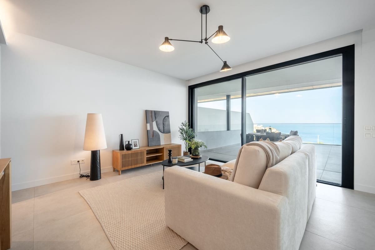 2 Zimmer Apartment zu verkaufen in Fuengirola mit Pool Garage - 995.000 € (Ref: 10073033)