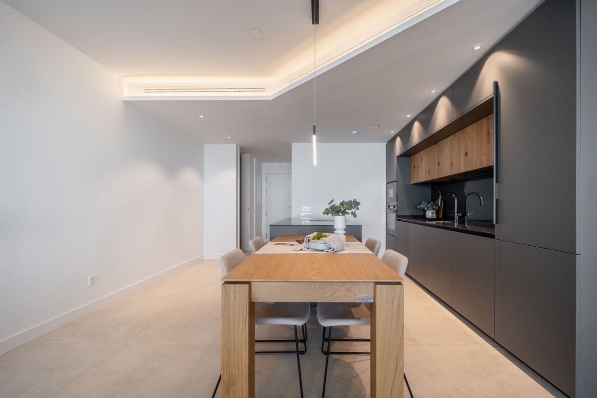 2 Zimmer Apartment zu verkaufen in Fuengirola mit Pool Garage - 995.000 € (Ref: 10073033)